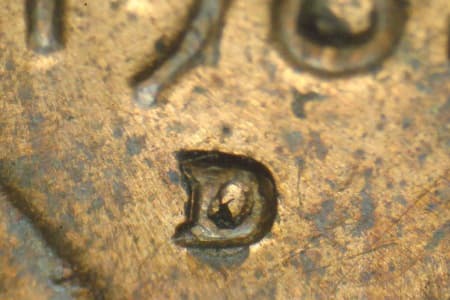 1982-D Repunched Mintmark WRPM-003